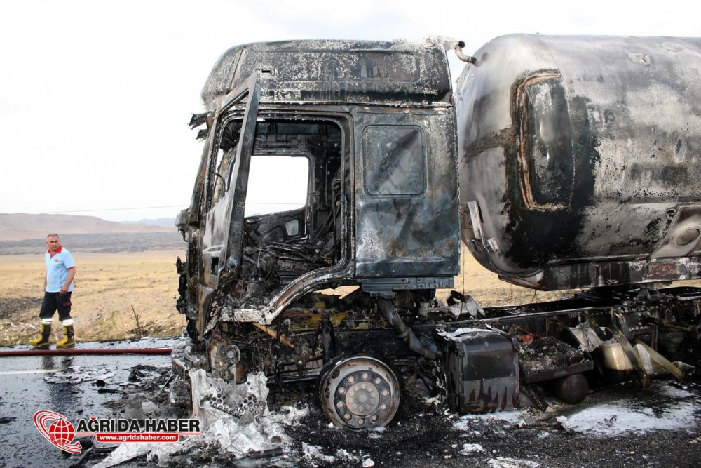Tanker Şöförü Karakola Saldırıyı Önledi !