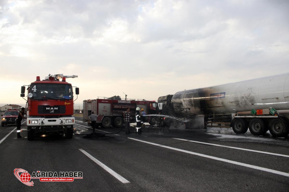 Tanker Şöförü Karakola Saldırıyı Önledi !