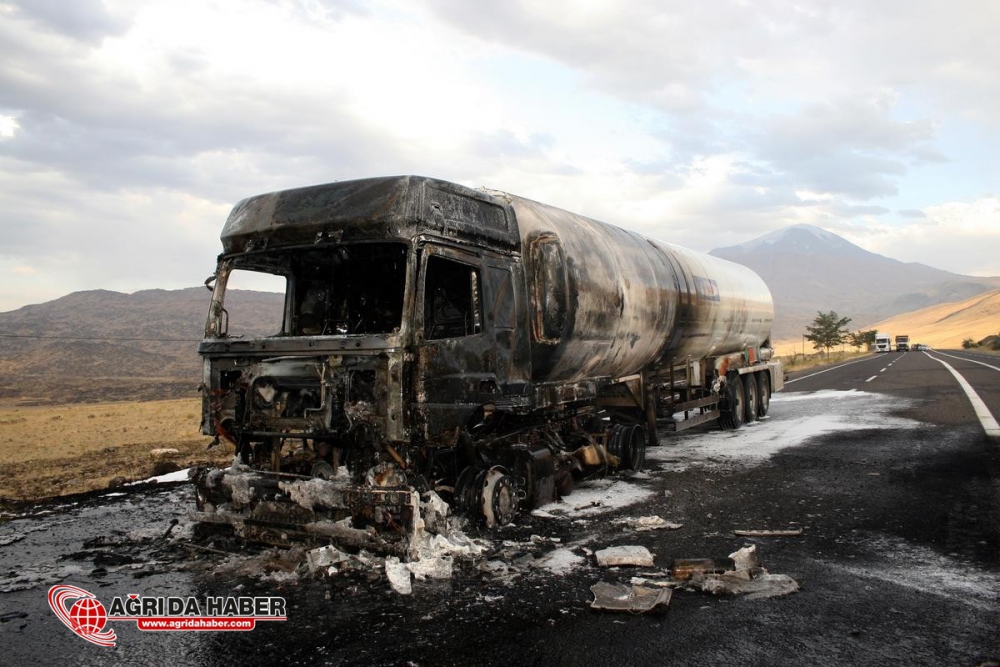 Tanker Şöförü Karakola Saldırıyı Önledi !
