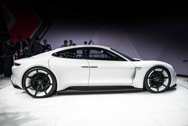 Porsche'den 600 beygirlik elektrikli otomobil