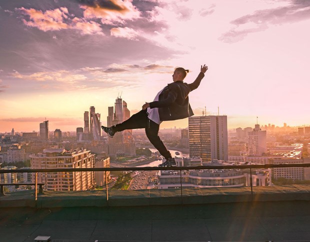 Selfie tutkunu ölüme meydan okuyor