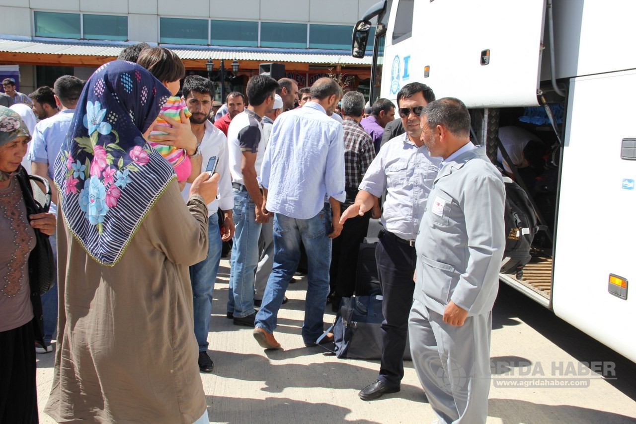 Ağrı'lı Hacılar Yola Çıktı