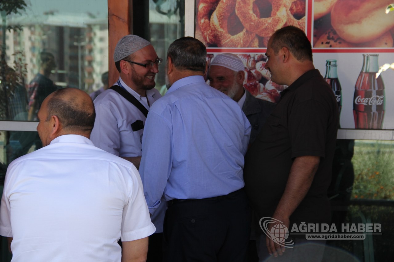 Ağrı'lı Hacılar Yola Çıktı