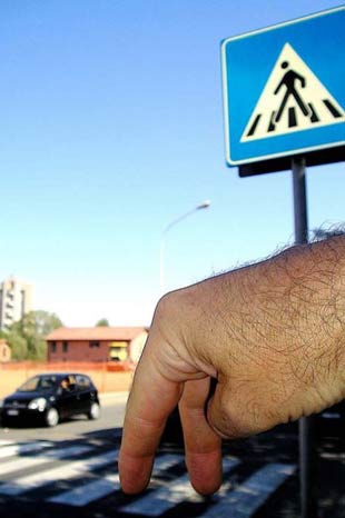 Açısıyla yanıltan fotoğraflar