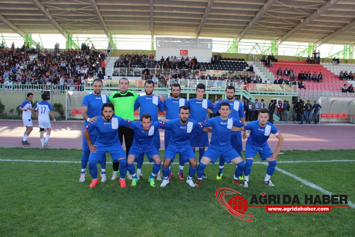 Ağrı Gençler birliği spor, İran'ın Maku kenti futbol takımını Maç Karele