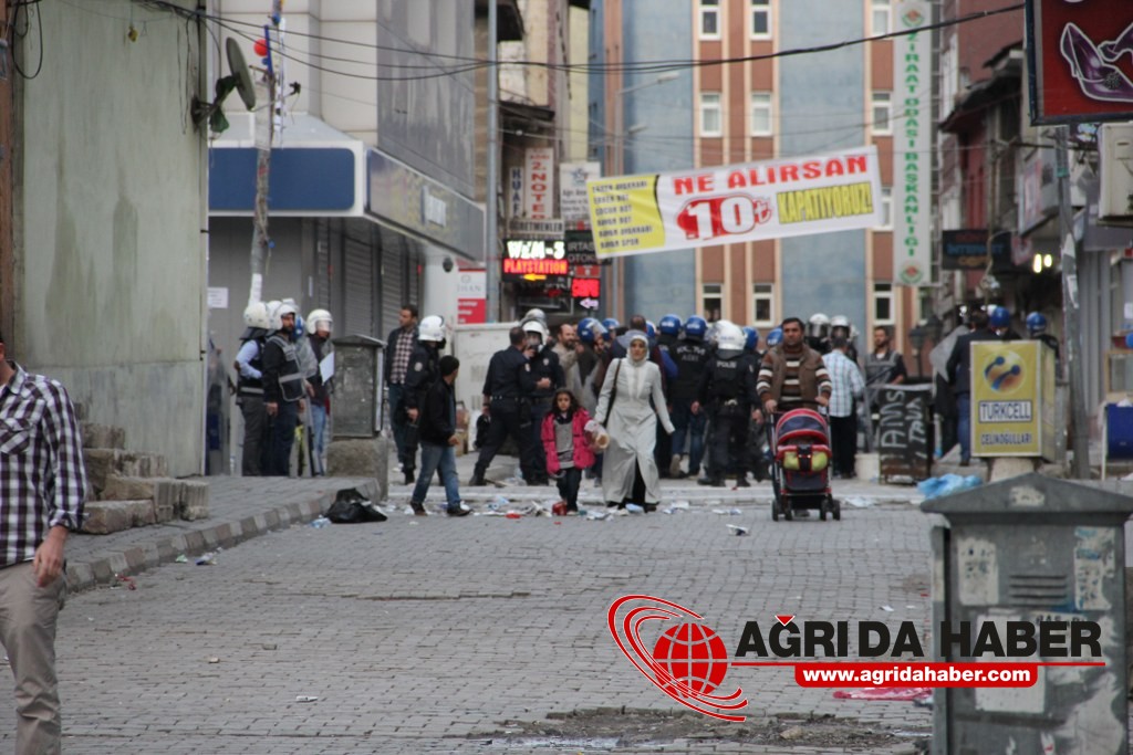 Ağrı'da Kobani Protestosu