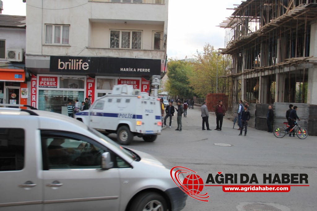 Ağrı'da Kobani Protestosu
