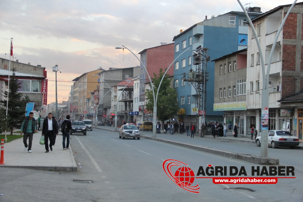 Ağrı'da Kobani Protestosu