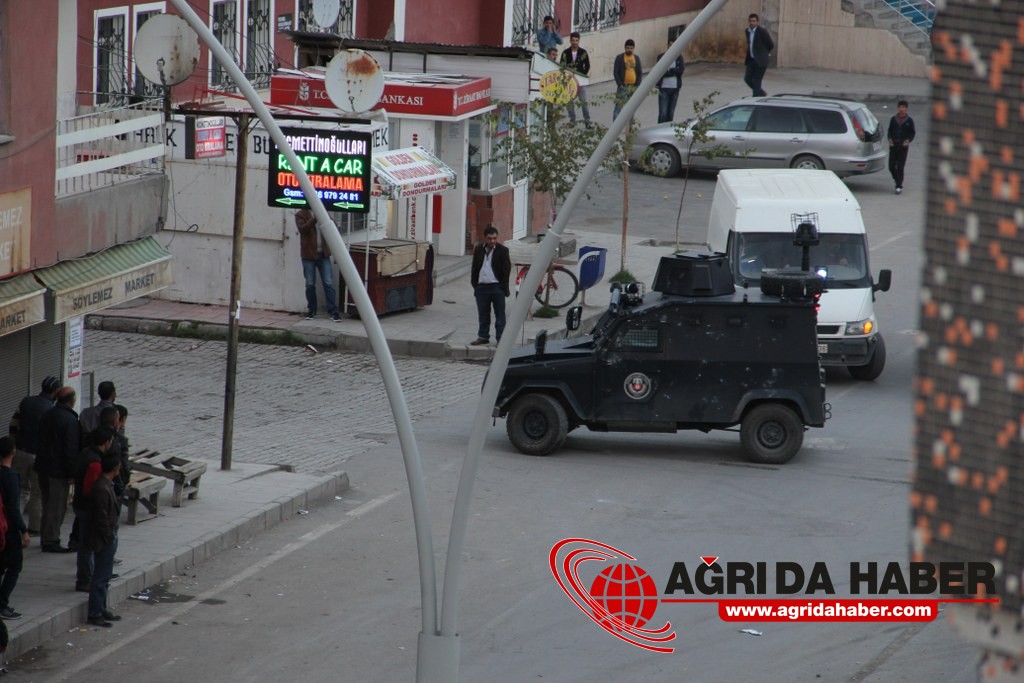 Ağrı'da Kobani Protestosu