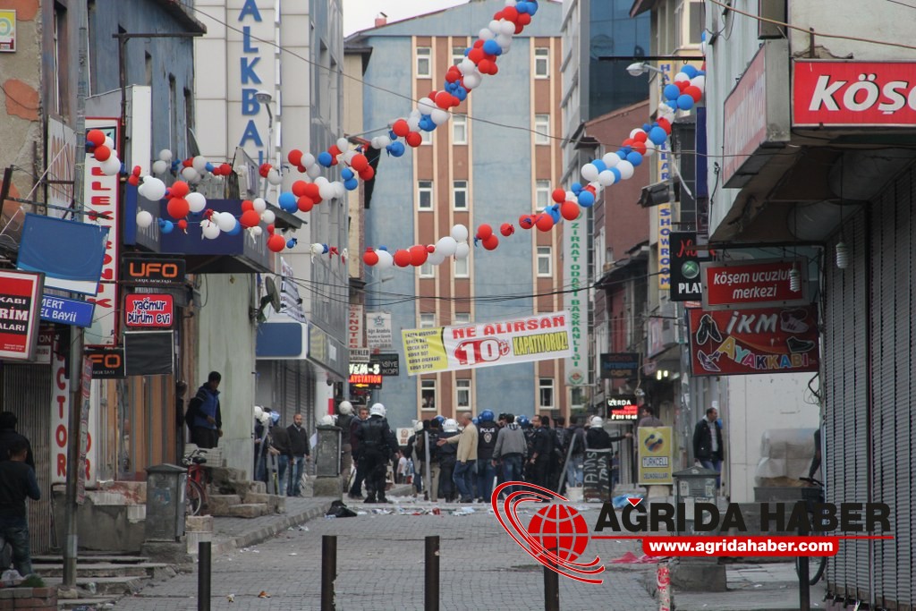 Ağrı'da Kobani Protestosu