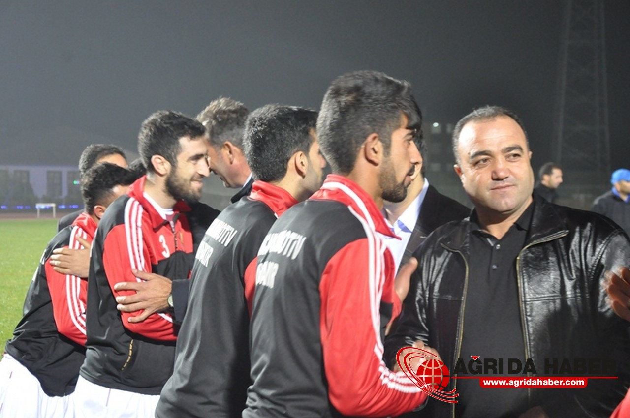 Konfederasyon Kupası Ağrı Gençlerbirliği Spor'un Oldu