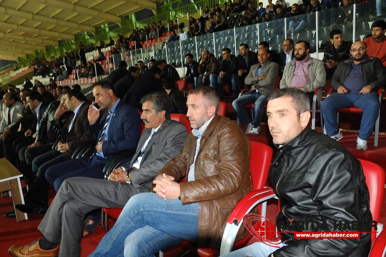 Konfederasyon Kupası Ağrı Gençlerbirliği Spor'un Oldu