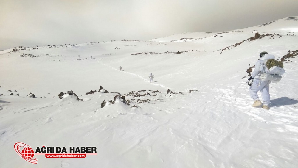 Ağrı Tendürek'te PKK Darbe 2 Mağara Dolusu Mühimmat İmha Edildi