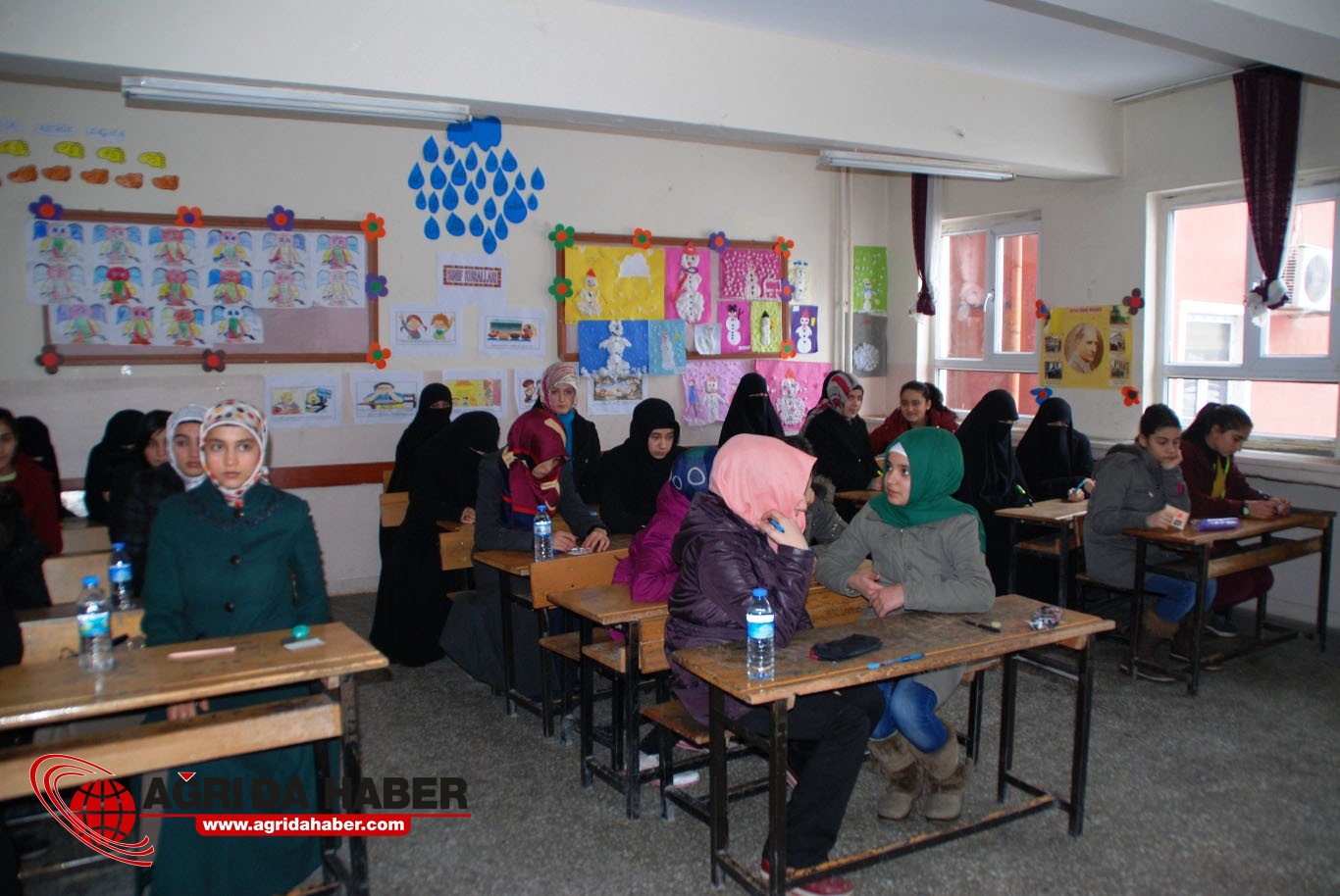 Ağrı'da Siyer Sınavı Gerçekleştirildi