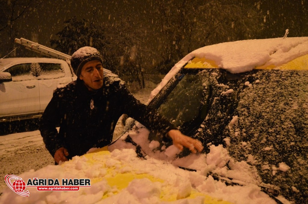Ağrı'da Kar Yağışı Foto Galeri
