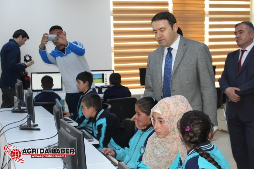 Ağrı Valisi Musa Işın Doğubayazıt İlçesinde Çeşitli Ziyaretlerde Bulundu