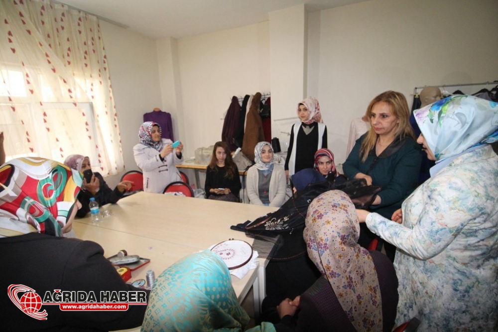 Ağrı Valisi Musa Işın Doğubayazıt İlçesinde Çeşitli Ziyaretlerde Bulundu