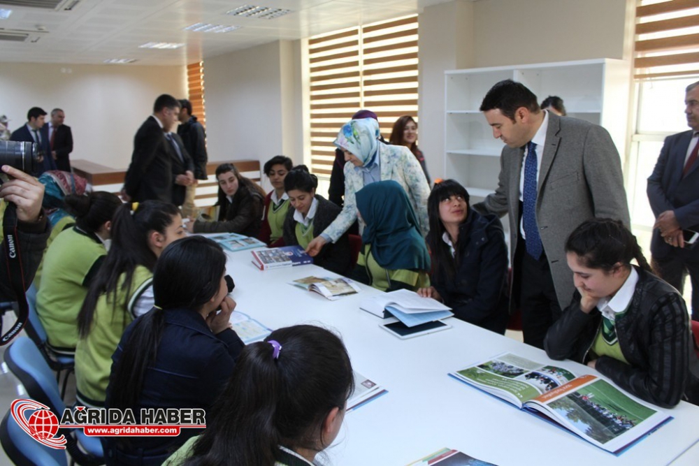 Ağrı Valisi Musa Işın Doğubayazıt İlçesinde Çeşitli Ziyaretlerde Bulundu