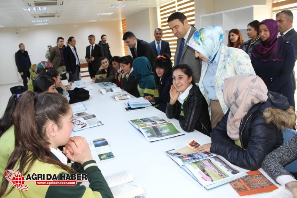 Ağrı Valisi Musa Işın Doğubayazıt İlçesinde Çeşitli Ziyaretlerde Bulundu