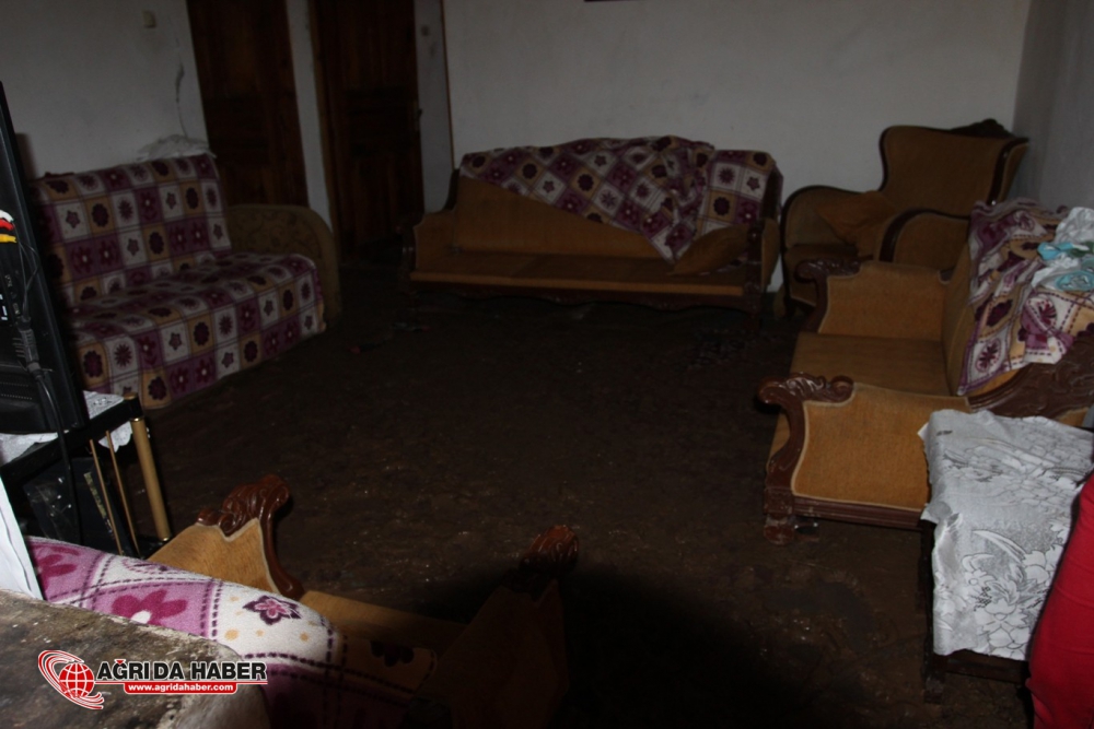 Ağrı'nın Hamur İlçesinde Yaşanan Sel Sonrası İlk Kareler