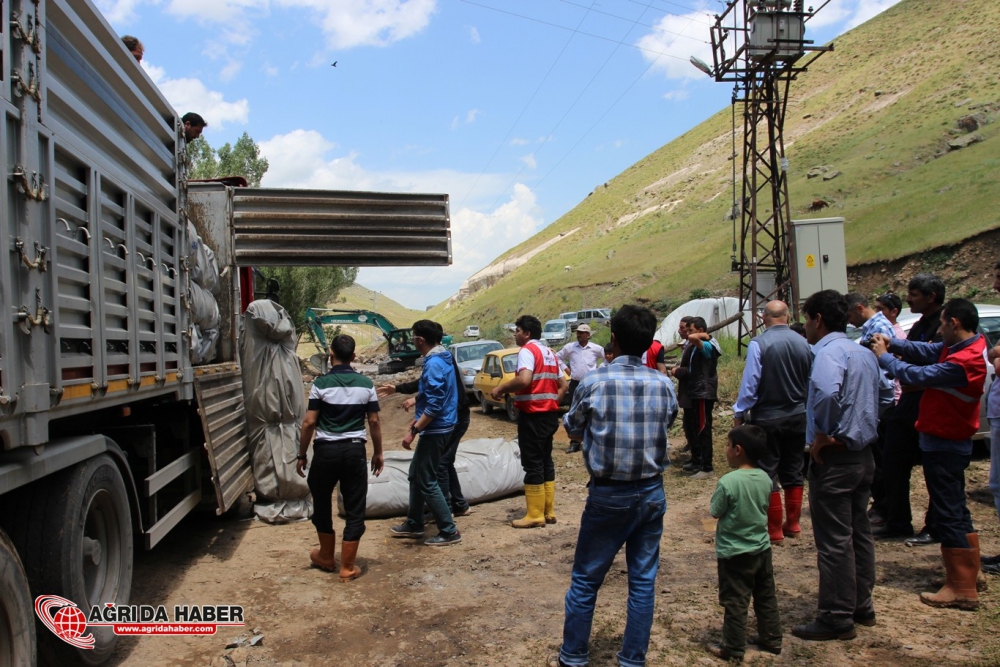 Ağrı'nın Hamur İlçesinde Yaşanan Sel Sonrası İlk Kareler