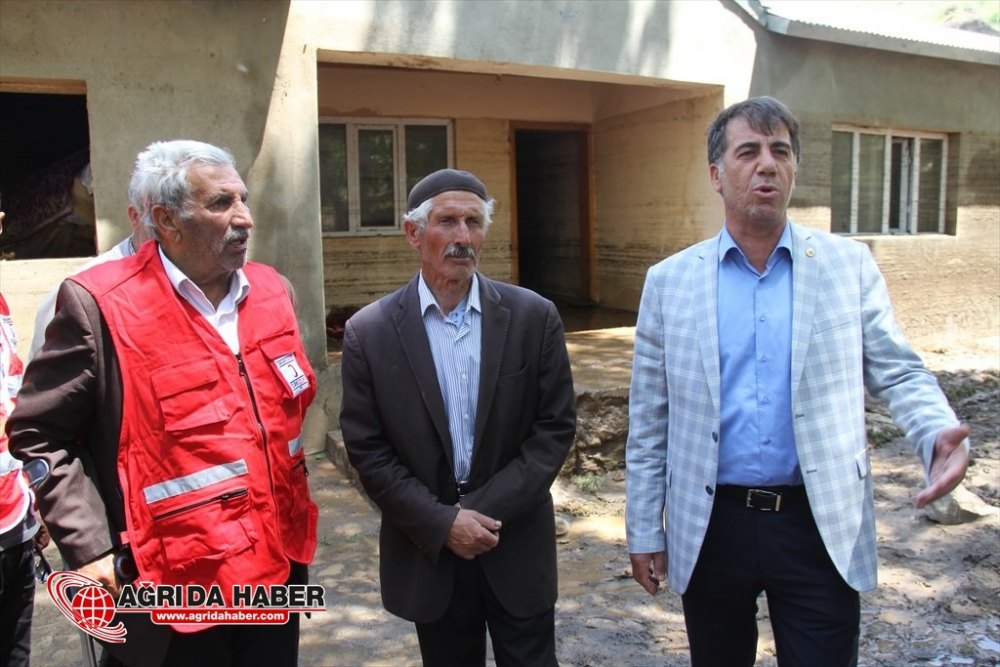 Ağrı'nın Hamur İlçesinde Yaşanan Sel Sonrası İlk Kareler