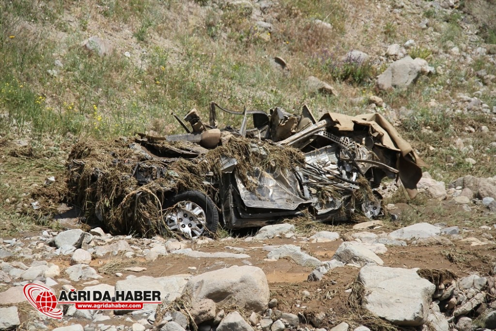 Ağrı'nın Hamur İlçesinde Yaşanan Sel Sonrası İlk Kareler