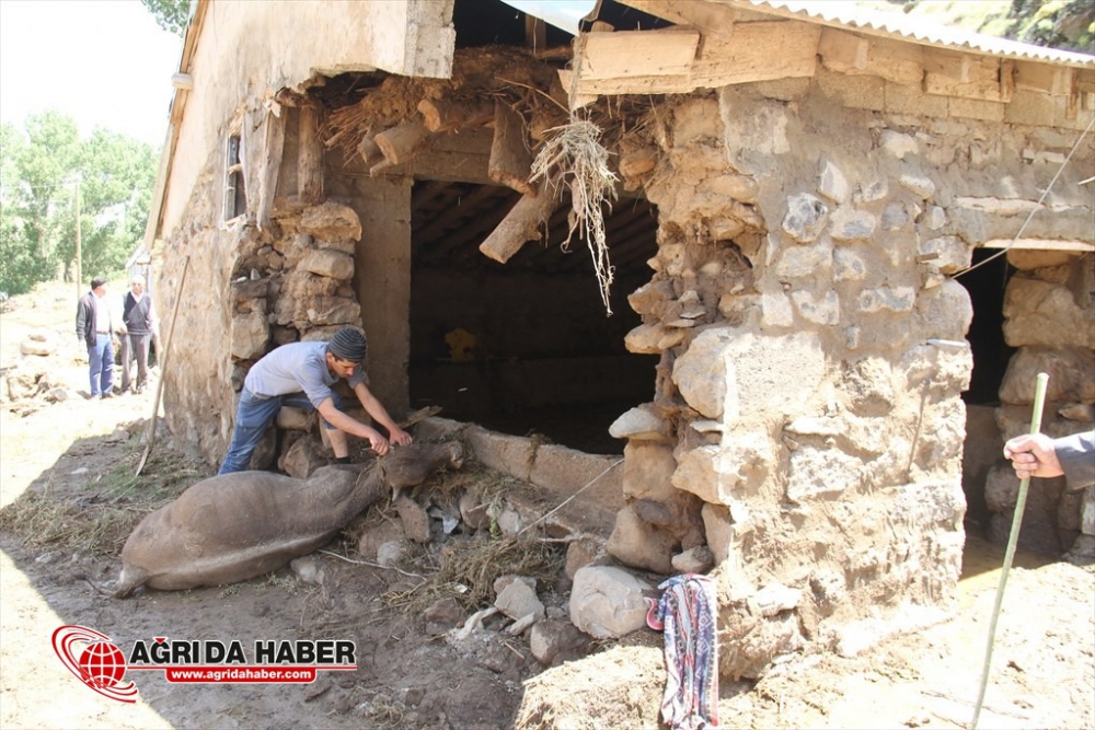 Ağrı'nın Hamur İlçesinde Yaşanan Sel Sonrası İlk Kareler