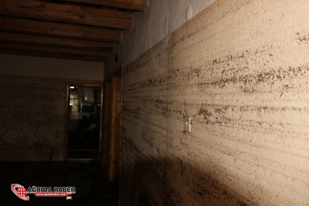 Ağrı'nın Hamur İlçesinde Yaşanan Sel Sonrası İlk Kareler