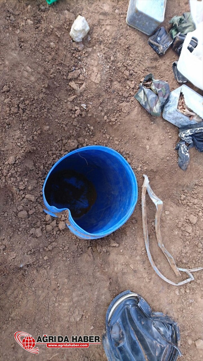 Ağrı'da PKK Cephaneliği Ele Geçirildi