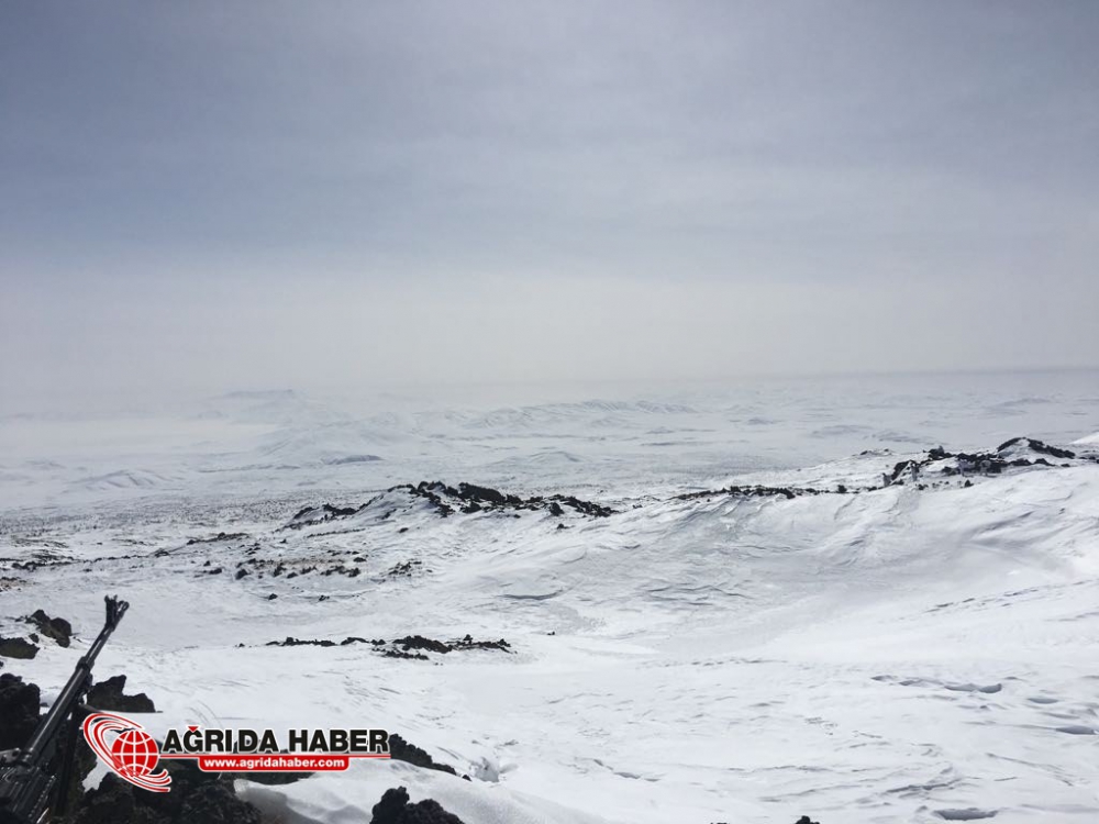 Tendürek'te operasyon 15 Mağara İmha Edildi