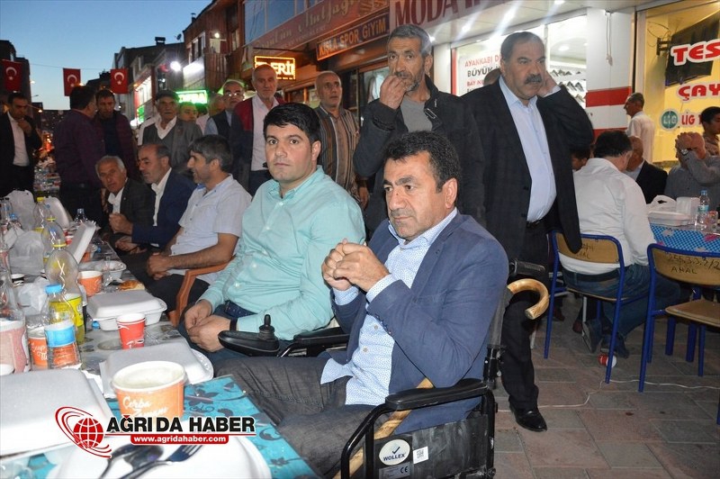 Doğubayazıt'ta 'kardeşlik' iftarı