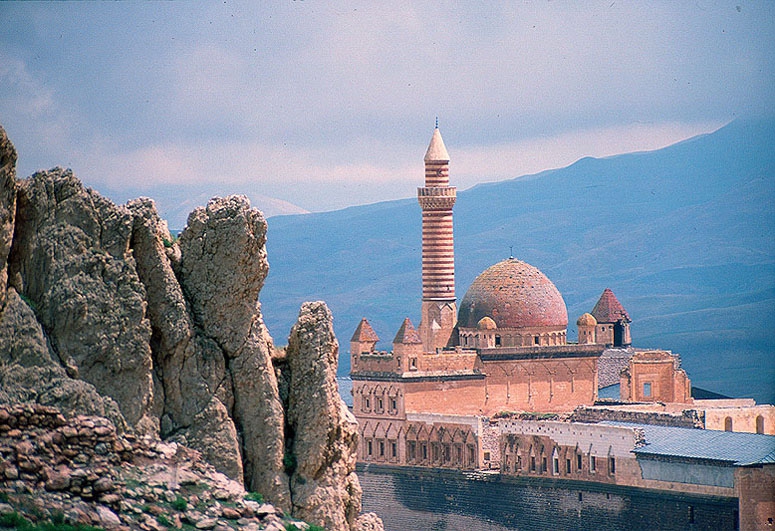Ağrı Tarihi Yerleri