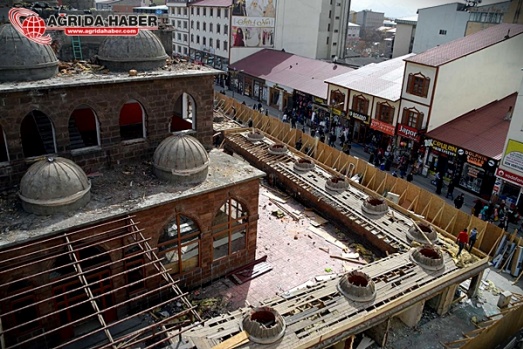 Ağrı Merkez Camisi Yıkıldı