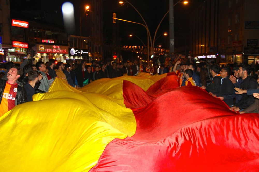 Ağrı'da Galatasaray Taraftarının şampiyonluk Sevinci