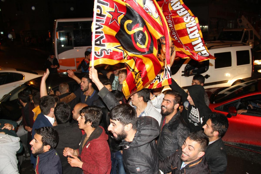 Ağrı'da Galatasaray Taraftarının şampiyonluk Sevinci