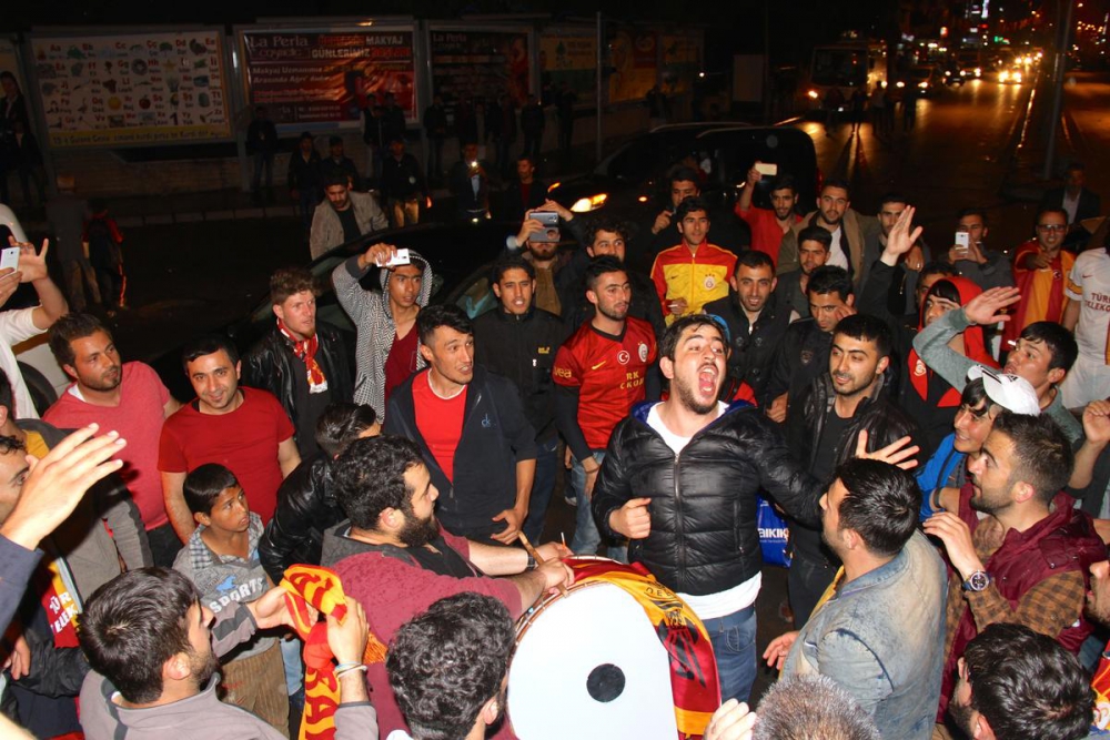 Ağrı'da Galatasaray Taraftarının şampiyonluk Sevinci