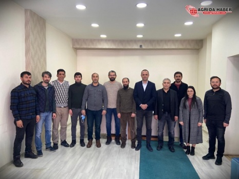 Ağrı'da gazeteciler sandık başına gittiler