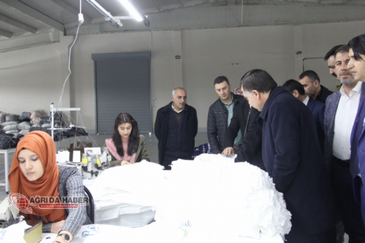 Ağrı'nın Tekstil Markası ''SNİP TEKSTİL''de Diploma Töreni