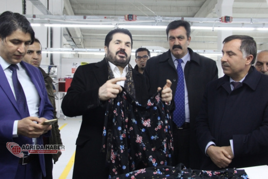 Ağrı'nın Tekstil Markası ''SNİP TEKSTİL''de Diploma Töreni