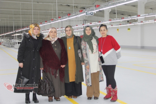 Ağrı'nın Tekstil Markası ''SNİP TEKSTİL''de Diploma Töreni