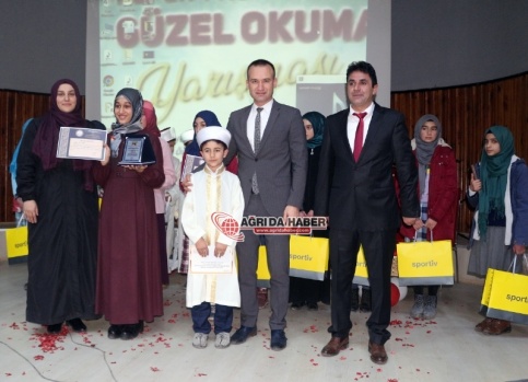 Ağrı İmam-Hatip Ortaokulları Arası Hafızlık Ve Kur'an-ı Kerim'i Yüzünden Güzel Okuma Yarışmaları