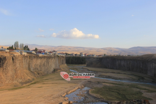 Diyadin'in Doyumsuz Manzarası: Diyadin Kanyonları