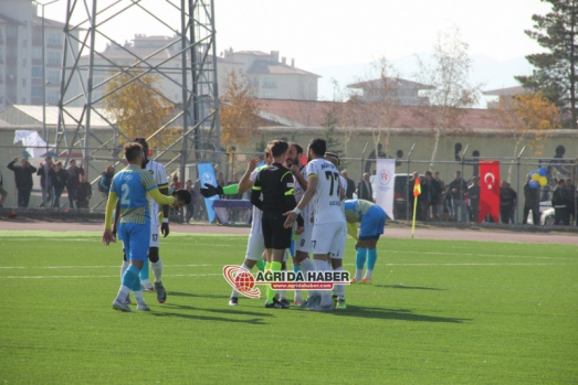 Ağrı 1970 Spor Siirt İl Özel İdaresi Spor Olaylı Maçının Fotoğrafları