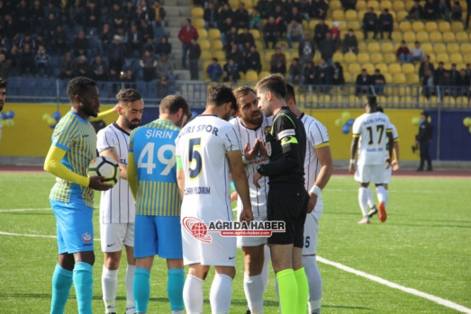 Ağrı 1970 Spor Siirt İl Özel İdaresi Spor Olaylı Maçının Fotoğrafları