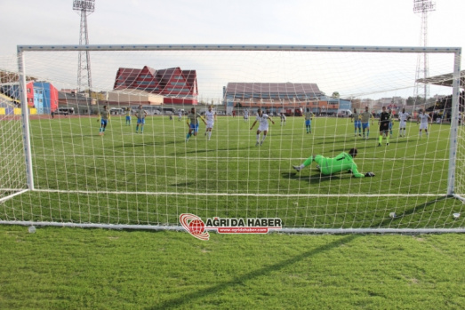 Ağrı 1970 Spor Siirt İl Özel İdaresi Spor Olaylı Maçının Fotoğrafları