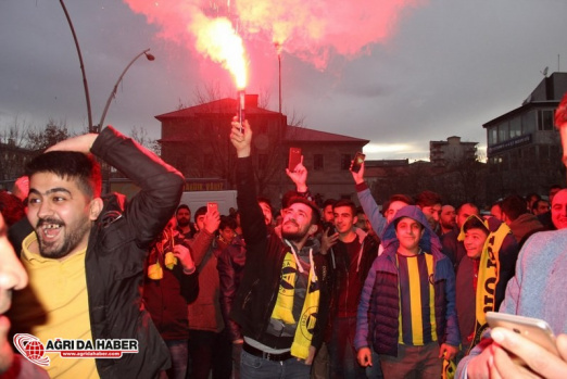 Şampiyon Ağrı 1970 Spor Coşkuyla Karşılandı