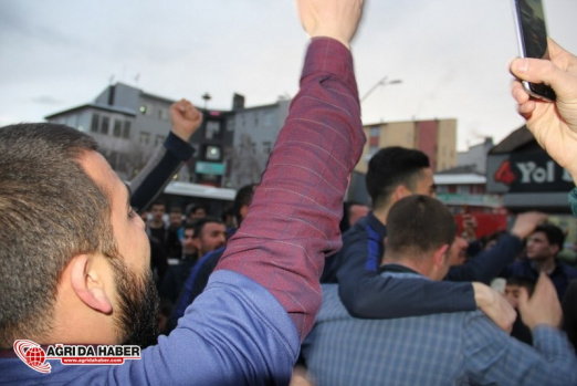 Şampiyon Ağrı 1970 Spor Coşkuyla Karşılandı