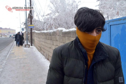 Ağrı'da Eksi 21 Derecede Kış Manzaraları