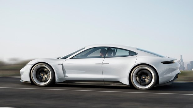 Porsche'den 600 beygirlik elektrikli otomobil